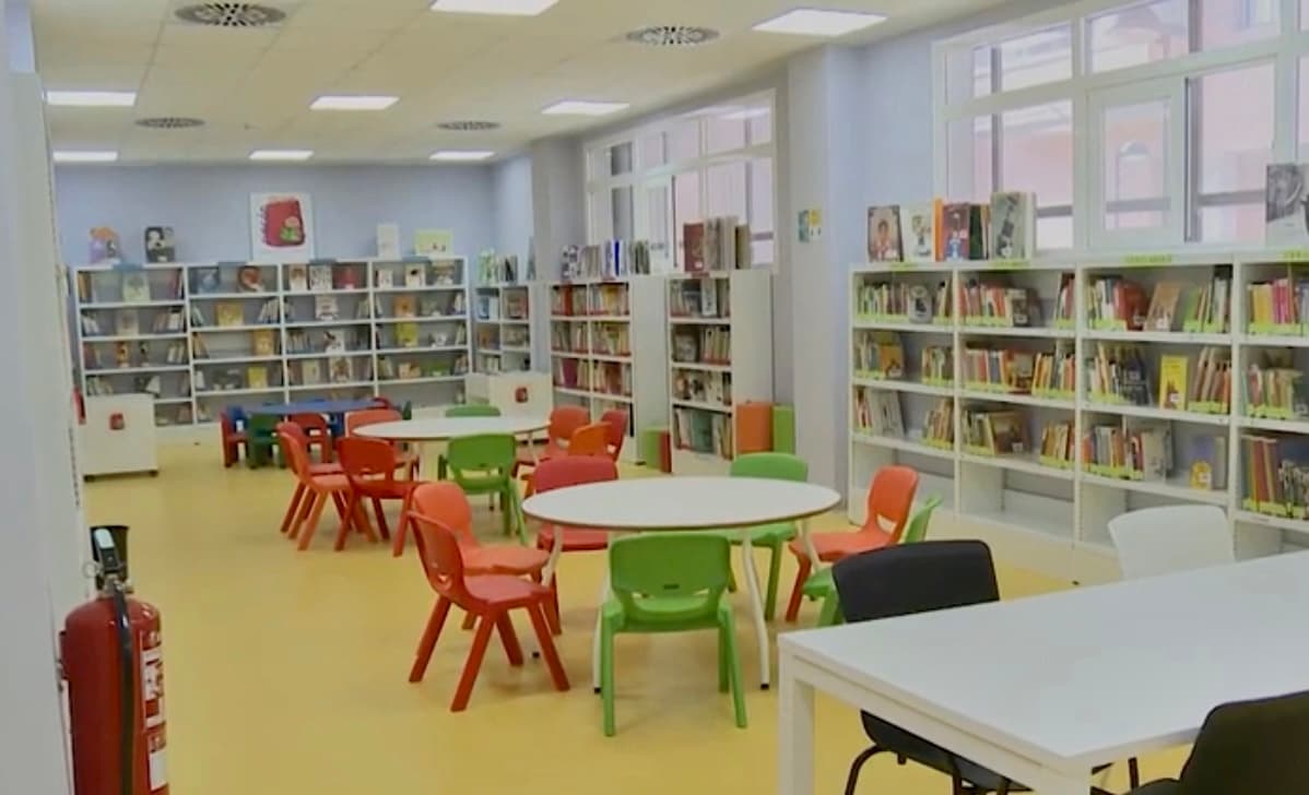 Biblioteca Andresa Casamayor (Rosales del Canal)