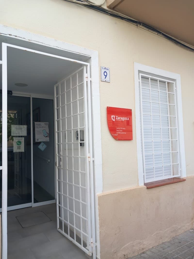 Biblioteca Pública de San Juan de Mozarrifar