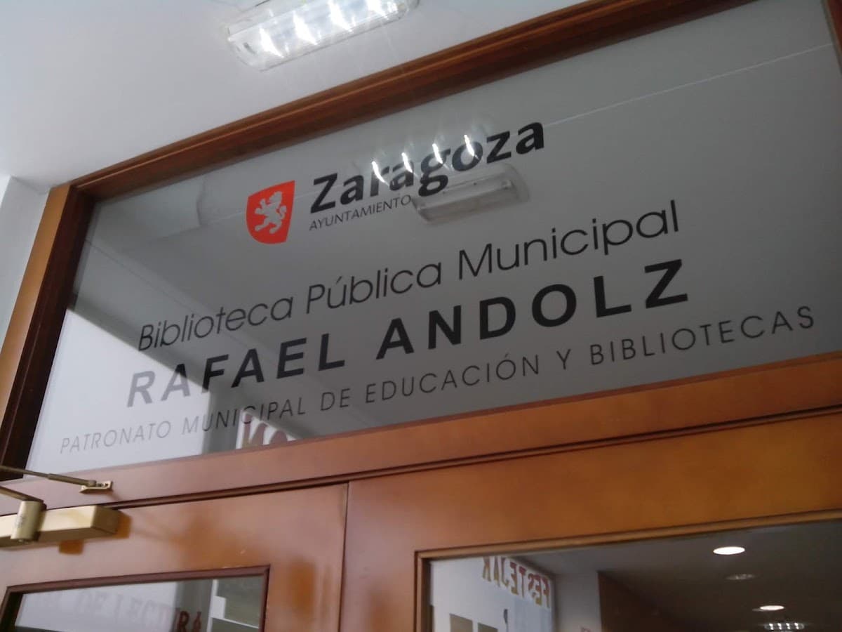 Biblioteca Rafael Andolz (Almozara)