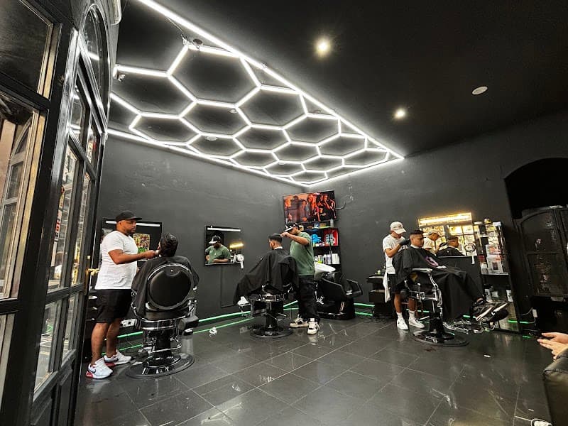 Barbershop MC BROWN