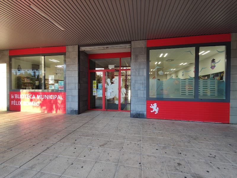 Biblioteca Pública Félix Romeo (Parque Goya)