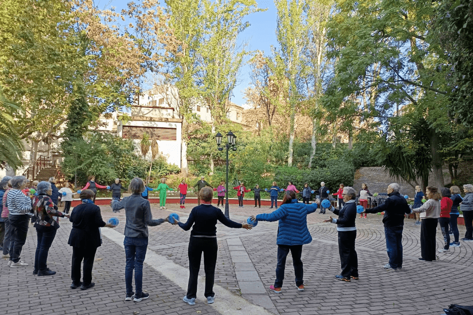 Programa Mayores con Ganas: ¡Muévete! - Actividad Física al Aire Libre (Parque Oliver- Cúpula Central)