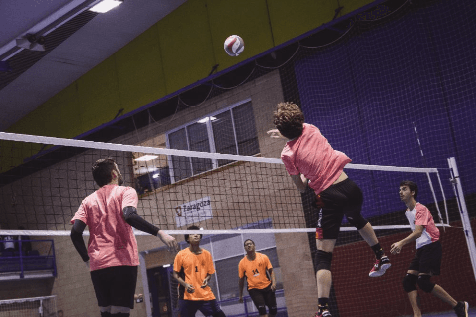 Voley Zona Joven La Azucarera